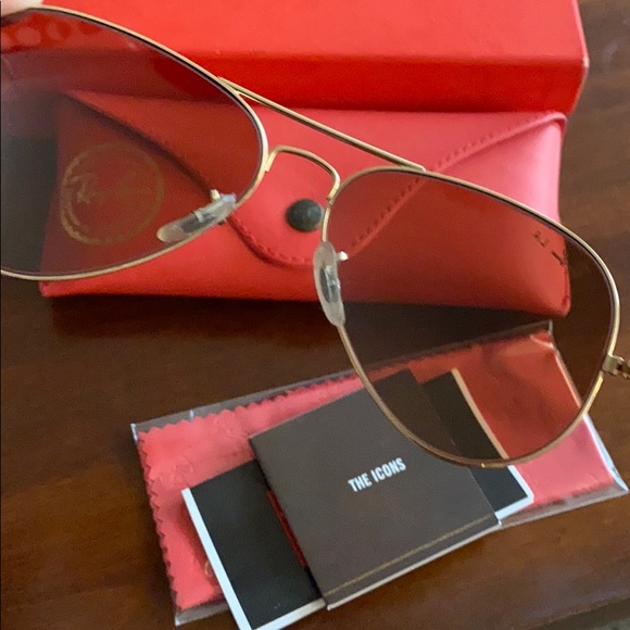 ray ban light adaptive